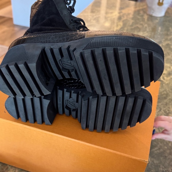 Louis Vuitton Suede and Monogram Women's Boots - Picture 6 of 11